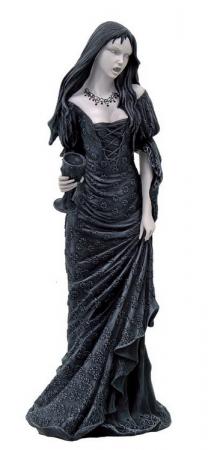 La vampira Carmilla con calice